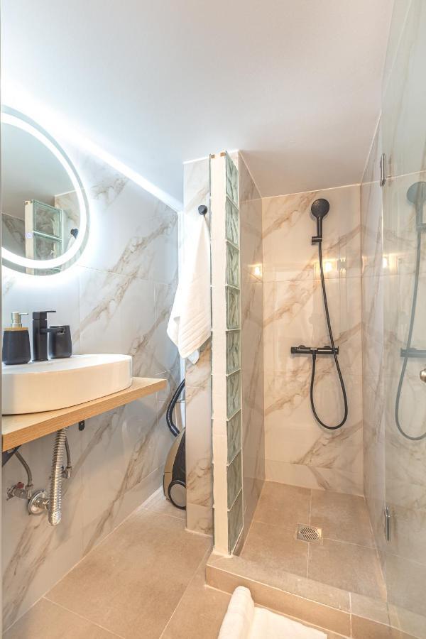 Aegean Pearl Apartment Piraeus Ngoại thất bức ảnh